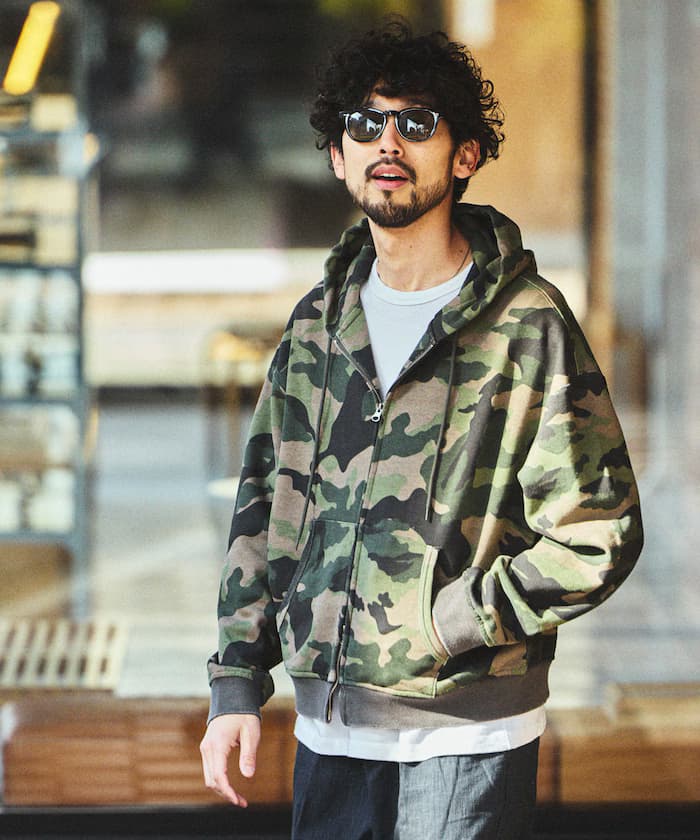 短版丈化學水洗拉鏈連帽衫