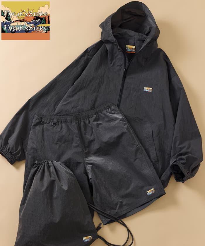 チャコールグレー