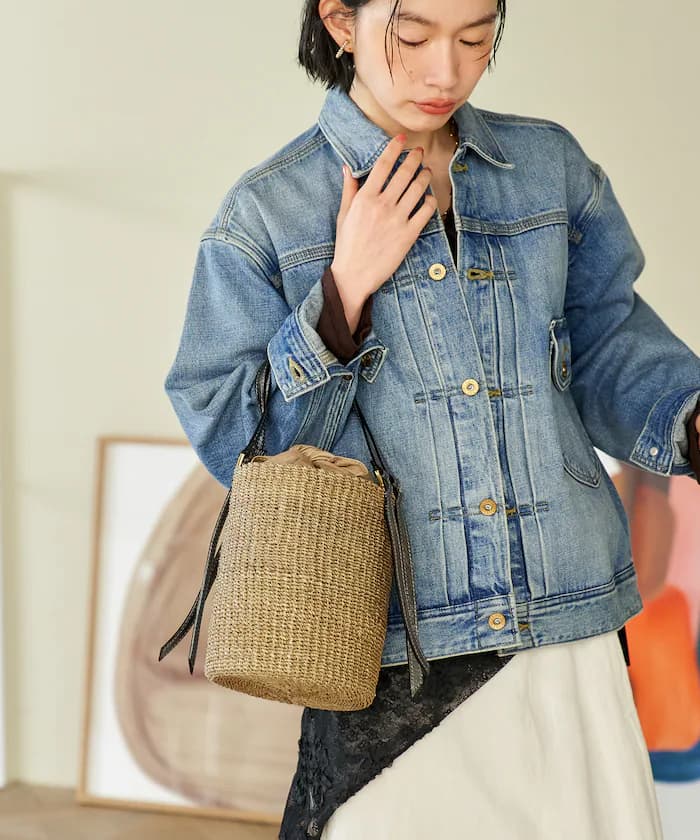 細緻亞巴卡麻編布桶型側背包