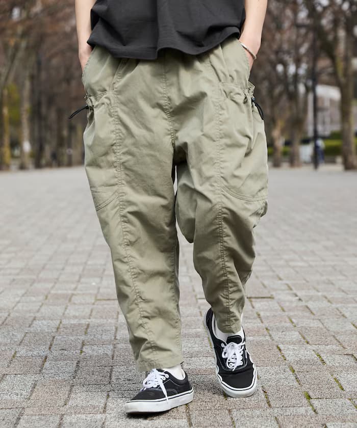 寬版桶形口袋繩鬆緩工裝褲 【限定展開】