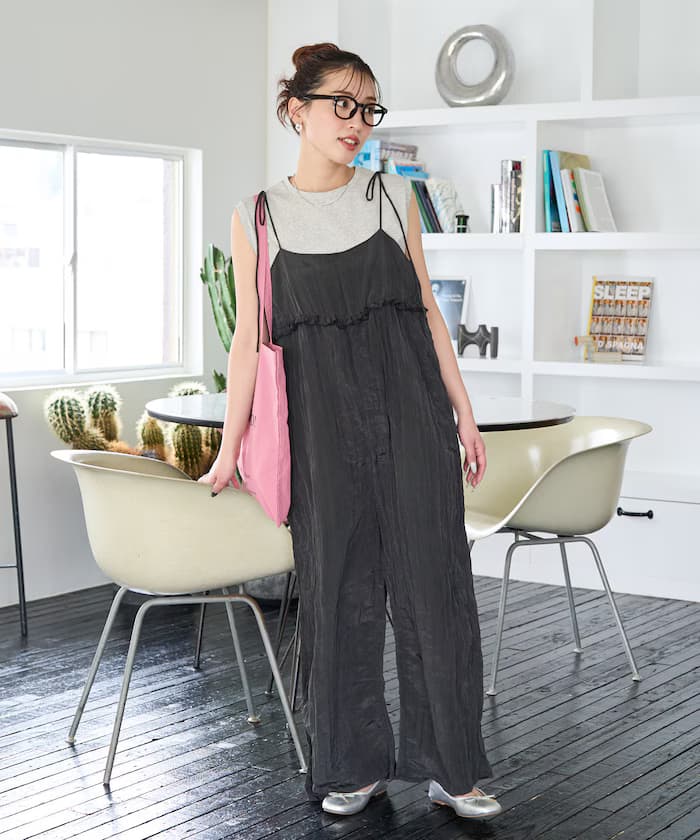 水洗加工荷葉邊蓬鬆吊帶褲【限定展開】