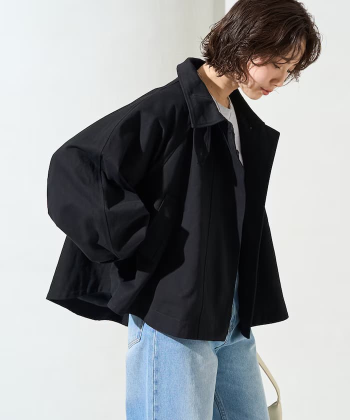 短版喇叭風衣【限定展開】