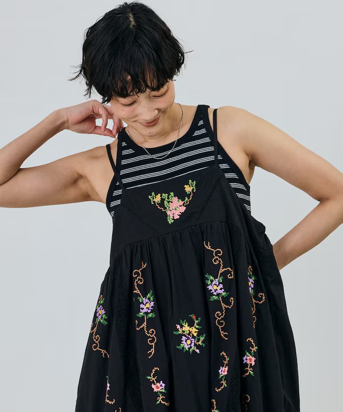 印度花卉十字刺繡蕾絲細肩帶洋裝