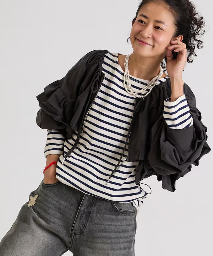 皺褶×荷葉邊 拉鏈短版ボレロ