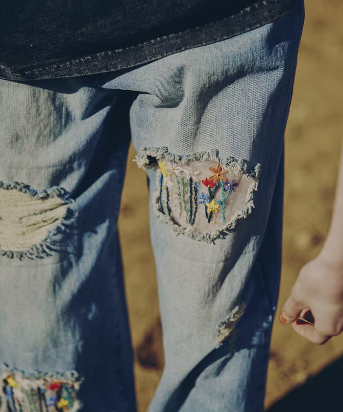花卉刺繍寬版丹寧