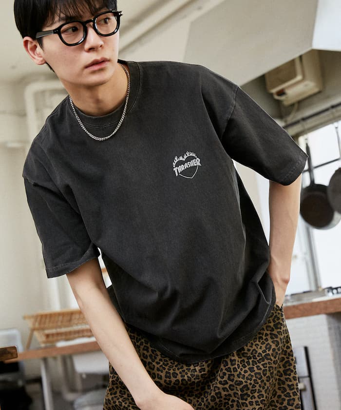 別注後背印花愛心標誌T恤 限定展開