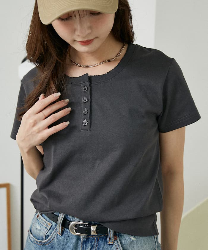 皮可蕾絲亨利領T恤 限定展開