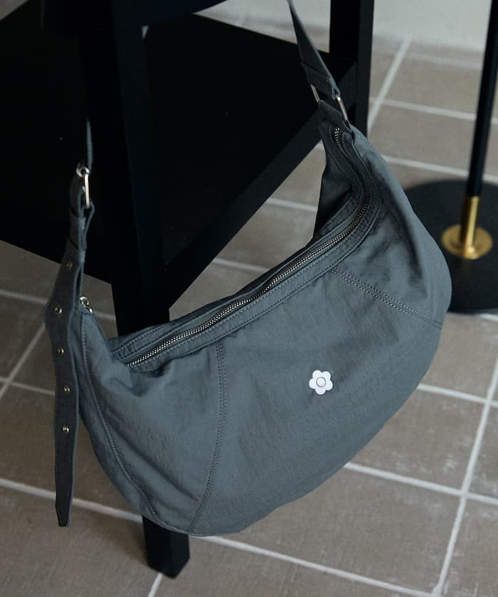 MARY QUANT×PUBLUX限定款 一點刺繡尼龍側背包