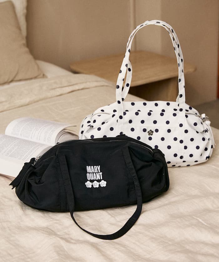 LOGO刺繡皺褶波士頓包包限定展開