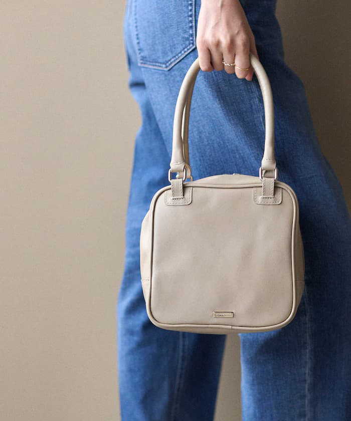 皮革立體方塊波士頓包包 / 牛革 / 撥水皮革