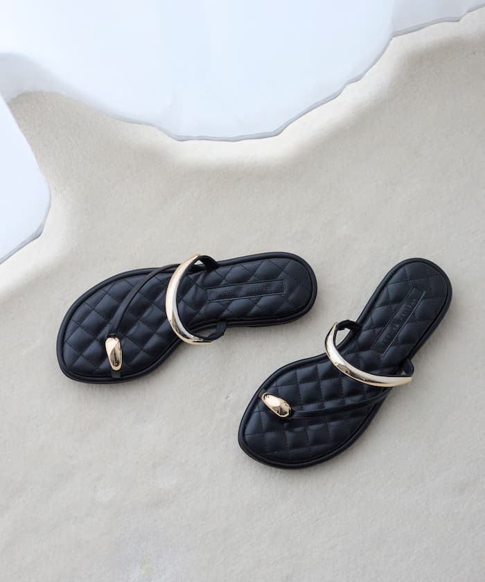 金屬飾片菱格紋平底夾腳涼鞋 / 2.5cm鞋跟 (22.5cm～24.5cm尺寸)